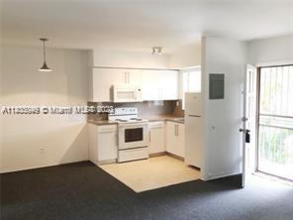 Heritage Of Sans Souci, 1725 NE 116th Rd #21, North Miami, Florida 33181, image 1