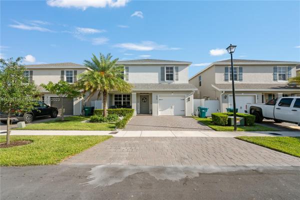 Royal Homes West, 625 NE 5th Ter, Florida City, Florida 33034, image 1