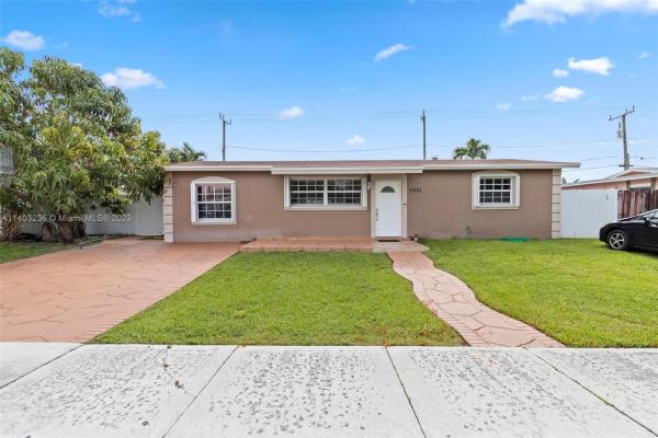 Palm Springs North Residential, 17421 NW 82nd Ct, Palm Springs North, Florida 33015, image 2