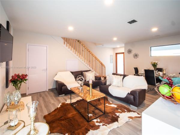 Alphaville, 937 NW 10th St #1, Florida City, Florida 33034, image 1
