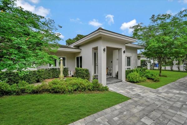 Sexton, 12825 SW 62nd Ave, Pinecrest, Florida 33156, image 1
