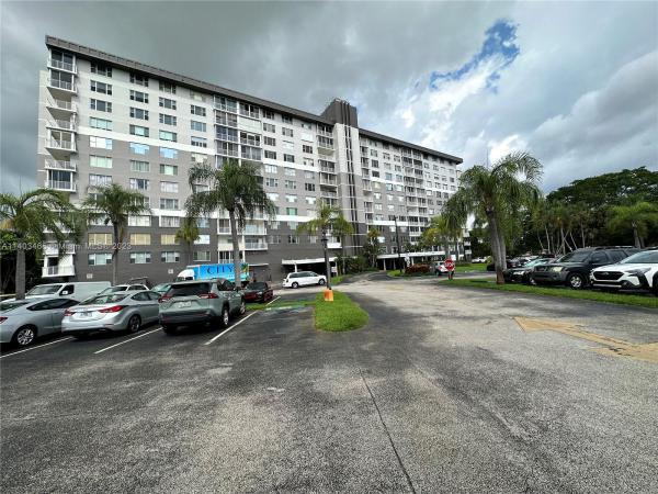 Hillcrest, 3850 Washington St #1115, Hollywood, Florida 33021, image 2