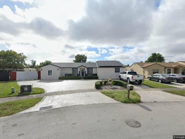 Country Lake Manors, 5730 NW 200th St, Country Club, Florida 33015, image 1