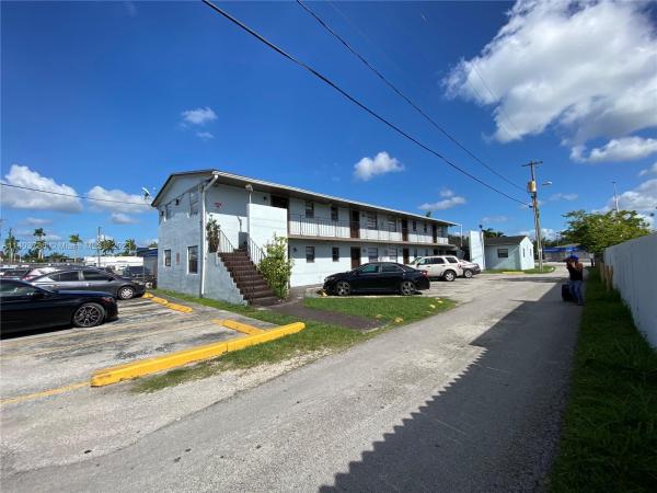 Royal Palm, 65 NW 8th St, Homestead, Florida 33030, image 1