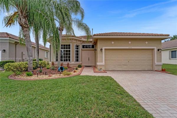 Laguna Isles, 6755 SW 195th Ave, Pembroke Pines, Florida 33332, image 1