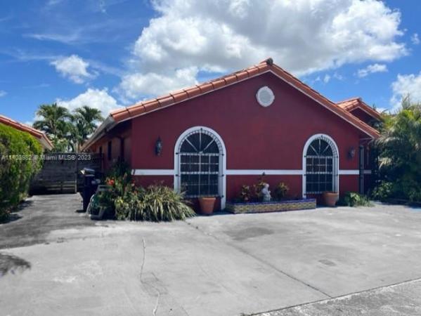 Bird Lakes South, 14232 SW 53rd St, Kendale Lakes, Florida 33175, image 1
