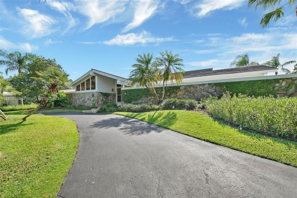 Pine Bay Estates South, 15405 SW 73rd Ct, Palmetto Bay, Florida 33157, image 1