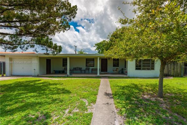 Tropical Estates, 5240 SW 101st Ave, Olympia Heights, Florida 33165, image 2
