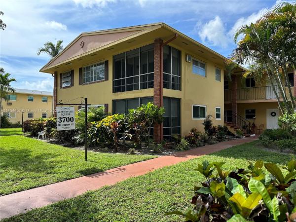 Suburbanite Square, 3700 Harrison St #20A, Hollywood, Florida 33021, image 1