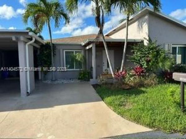 Camelot Village, 14808 Wildflower Ln, Delray Beach, Florida 33446, image 2