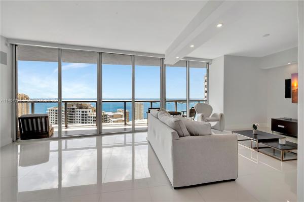 Icon Brickell Tower 1, 465 Brickell Ave #3605, Miami, Florida 33131, image 2