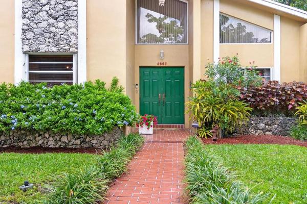 Lakes, 5663 SW 130th Ave, Kendale Lakes, Florida 33183, image 1