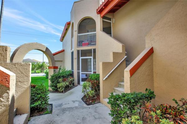 Windmill Lakes, 8713 SW 5th St #208, Pembroke Pines, Florida 33025, image 1