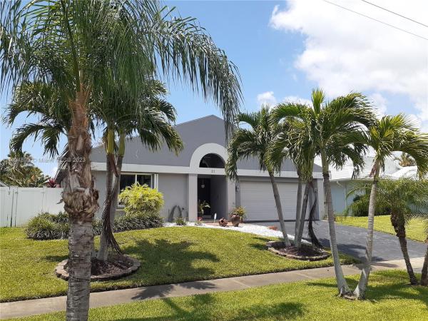 Ocean View Golf, 410 SE 3rd Pl, Dania Beach, Florida 33004, image 1