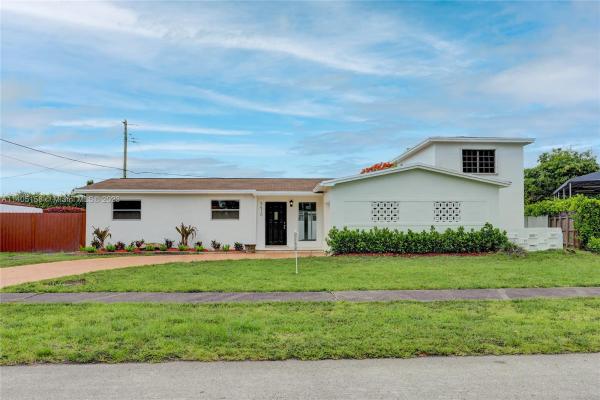 Darlington Manor, 9410 SW 60th Ter, Sunset, Florida 33173, image 1