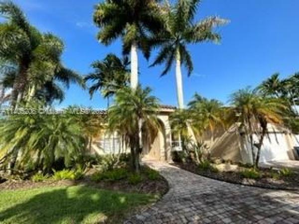 Coral Reef Estates, 15785 SW 88th Ct, Palmetto Bay, Florida 33157, image 1