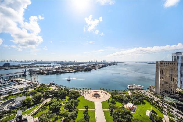 50 Biscayne, 50 Biscayne Blvd #3810, Miami, Florida 33132, image 2