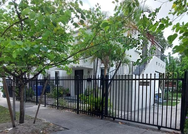 Bon Aire, 1040 NW 28th St, Miami, Florida 33127, image 1