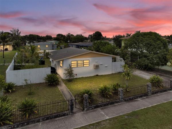 Riverdale Estates, 3261 NW 209th Ter, Miami Gardens, Florida 33056, image 2