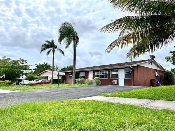 North Broward Highlands, 680 SW 14th St, Deerfield Beach, Florida 33441, image 1