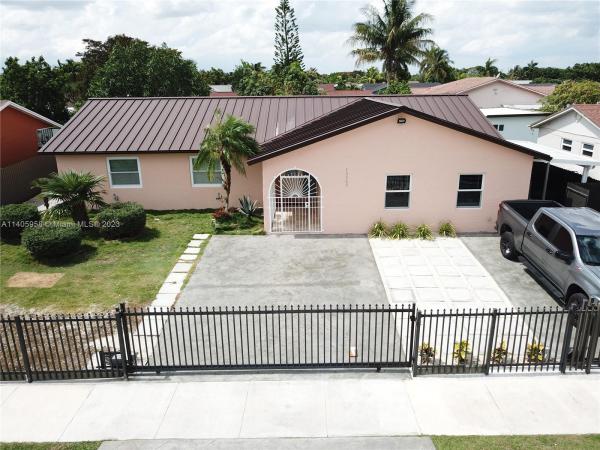 Meadow Wood Manor, 13265 SW 265th Ter, Princeton, Florida 33032, image 1