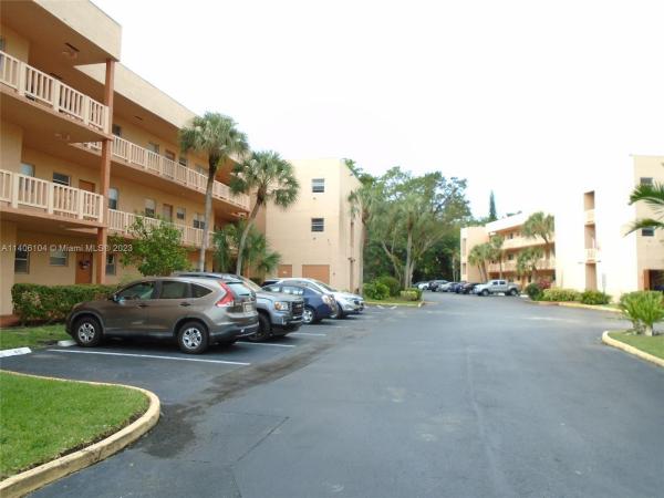 Rokest, 8390 Lagos De Campo Blvd #103, Tamarac, Florida 33321, image 1