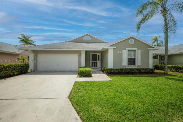 North Gate, 685 SE 27th Ln, Homestead, Florida 33033, image 2