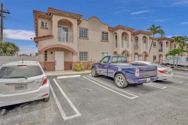Gardengate 2, 10702 NW 88th Ave #10702, Hialeah Gardens, Florida 33018, image 1