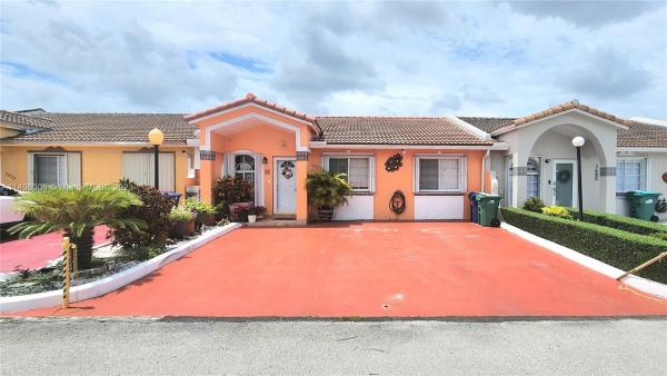 San Mateo, 7676 NW 180th Ter #7676, Country Club, Florida 33015, image 1