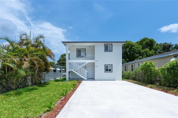 Hialeah Heights, 3059 NW 58th St, Brownsville, Florida 33142, image 2