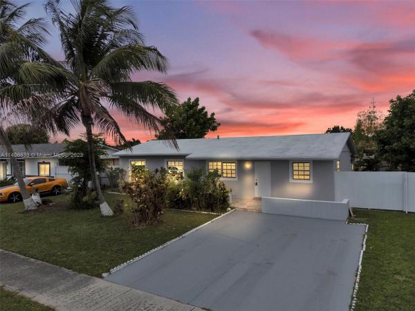 Leslie Estates, 20244 NW 32nd Ct, Miami Gardens, Florida 33056, image 2