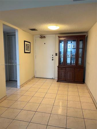 5050 Building, 5050 NW 7th St #616, Miami, Florida 33126, image 1