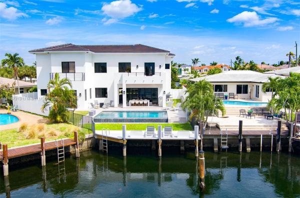 Lake Placid, 2932 NE 35th Ct, Lighthouse Point, Florida 33064, image 1