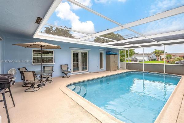 The Knolls, 8746 N Bermuda Dr, Miramar, Florida 33025, image 1