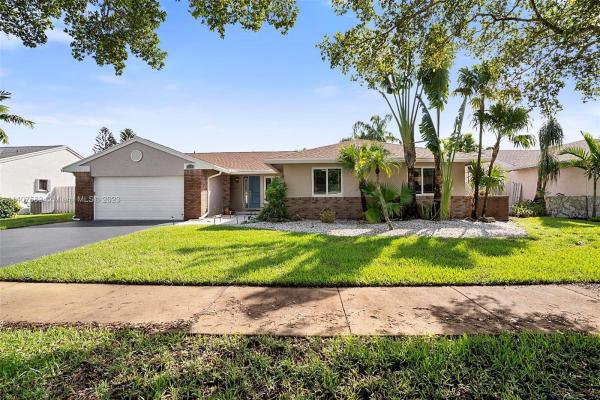 Shenandoah, 14701 Kirsten Ct, Davie, Florida 33325, image 2