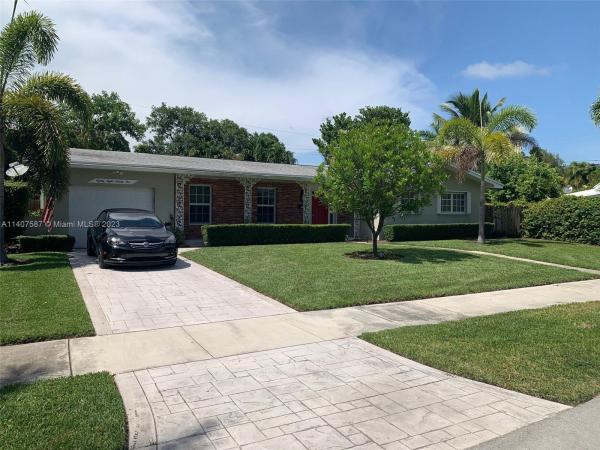 Whispering Pines Estates, 8895 SW 187th St, Cutler Bay, Florida 33157, image 2