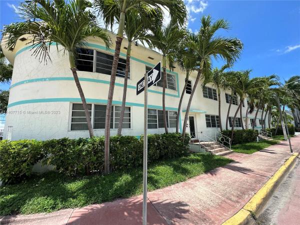 Ritz Royal Palm, 8345 Byron Ave #2, Miami Beach, Florida 33141, image 1