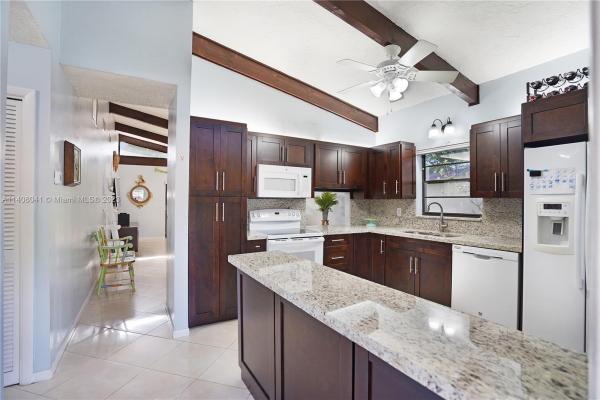 Villas At Carriage Hills Lakeside, 117 Gate Rd #3-63, Hollywood, Florida 33024, image 1