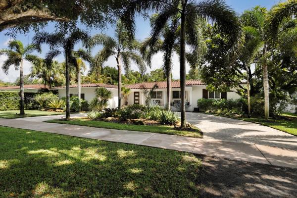Riviera, 425 Miller Rd, Coral Gables, Florida 33146, image 2