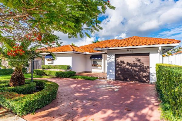 Leomar Homes, 881 NW 133rd Ave, Tamiami, Florida 33182, image 1