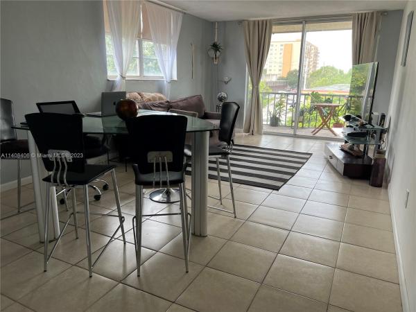 12590 Coronado Towers, 12590 NE 16 Ave #303, North Miami, Florida 33161, image 1