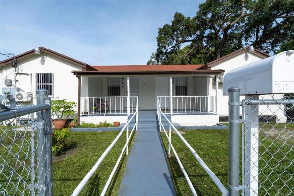 3101 NW 28th St, Unincorporated Dade County, Florida 33142, image 2