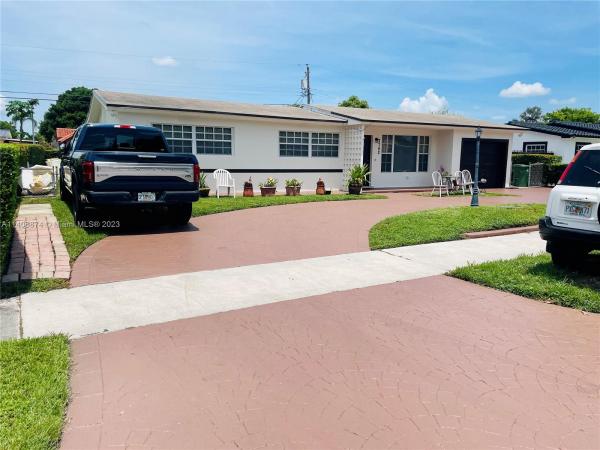 Palm Springs Lakes, 7792 W 14th Ave, Hialeah, Florida 33014, image 1