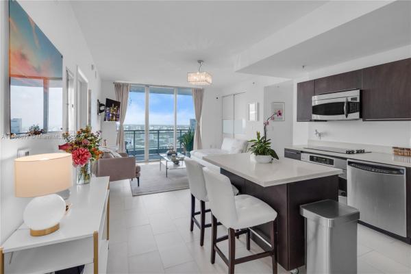 The Ivy At Riverfront, 90 SW 3rd St #3407, Miami, Florida 33130, image 2