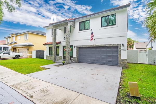 Lakes On The Green, 19222 NW 89th Ave, Hialeah, Florida 33018, image 1