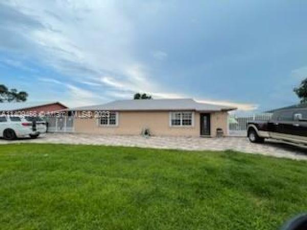 Villa Lago, 217 Azucana Rd, South Bay, Florida 33493, image 1