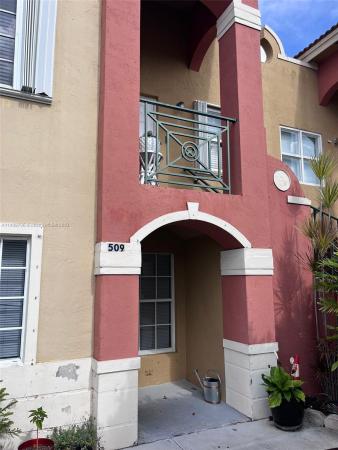 Vista Alegre Townhomes, 15490 SW 134th Pl #509, Richmond West, Florida 33177, image 2
