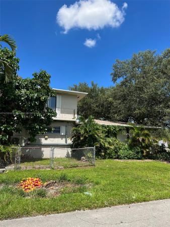Hialeah Golf Course, 1002 Westward Dr, Miami Springs, Florida 33166, image 1
