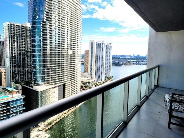 Icon Brickell Tower 3, 485 Brickell Ave #2803, Miami, Florida 33131, image 2