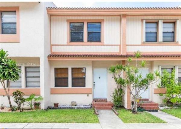 Fairway Townhouses, 9118 NW 40th St #17, Coral Springs, Florida 33065, image 1